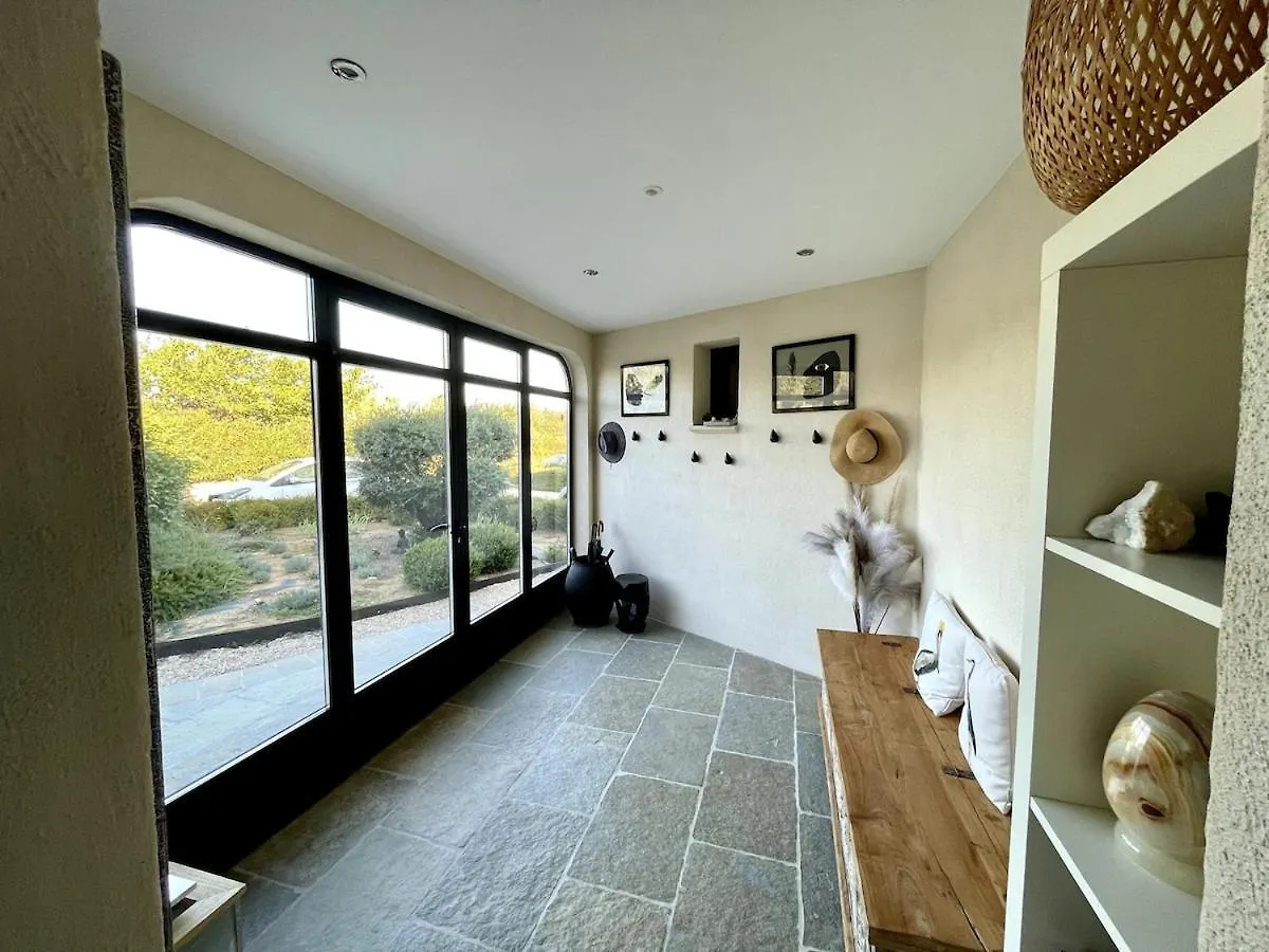 Design Villa In Provence Ongles