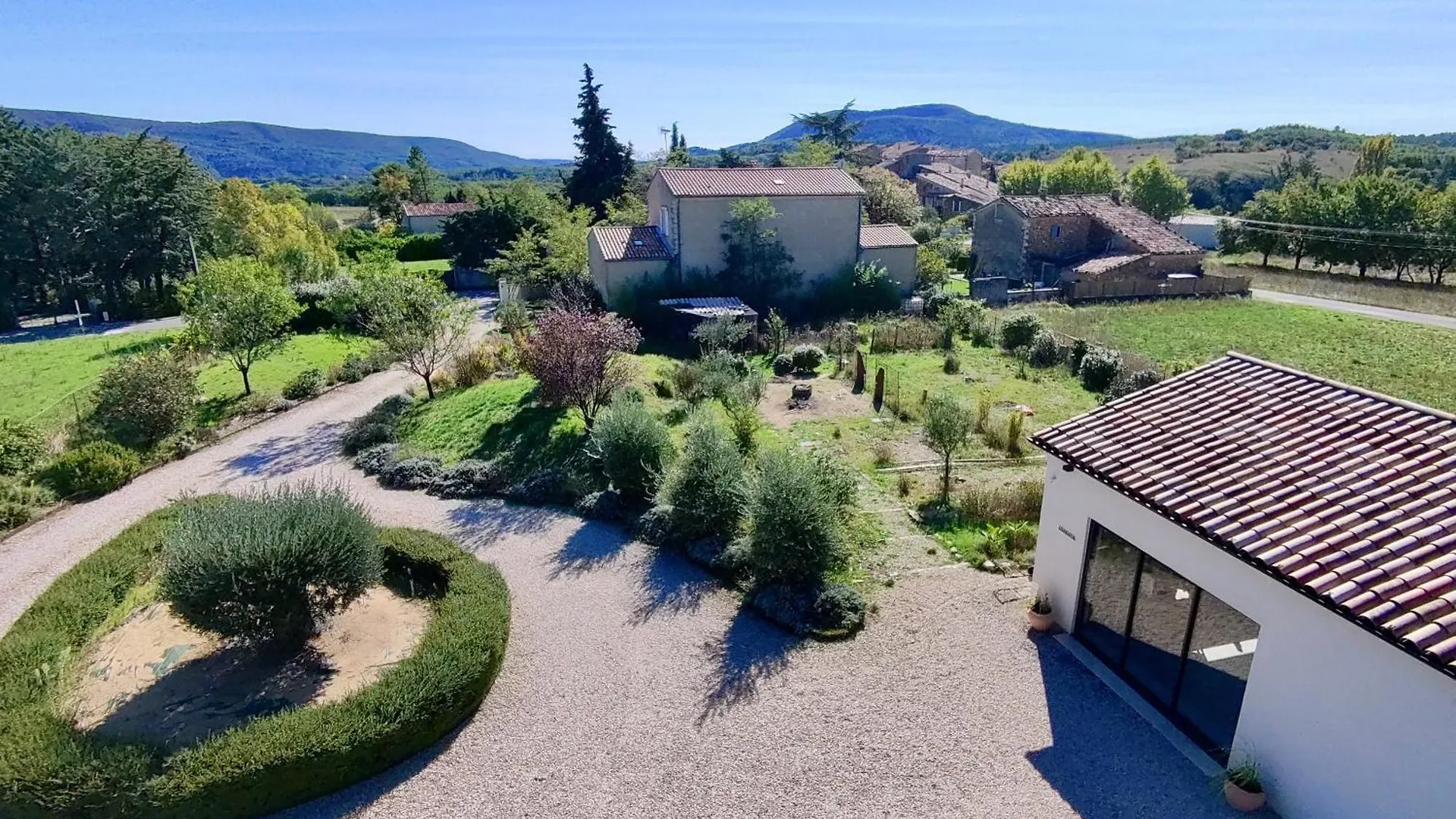Design Villa In Provence Ongles