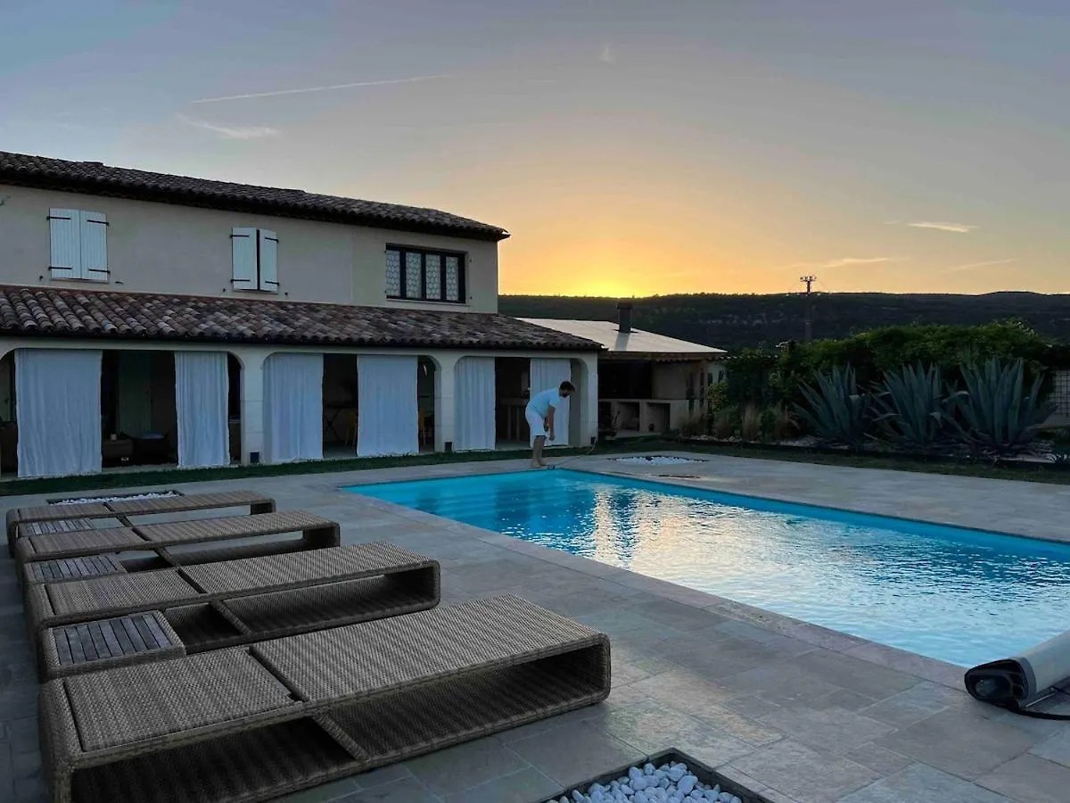 Design Villa In Provence Ongles